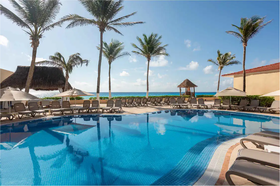 Gallery GR Solaris Cancun 1