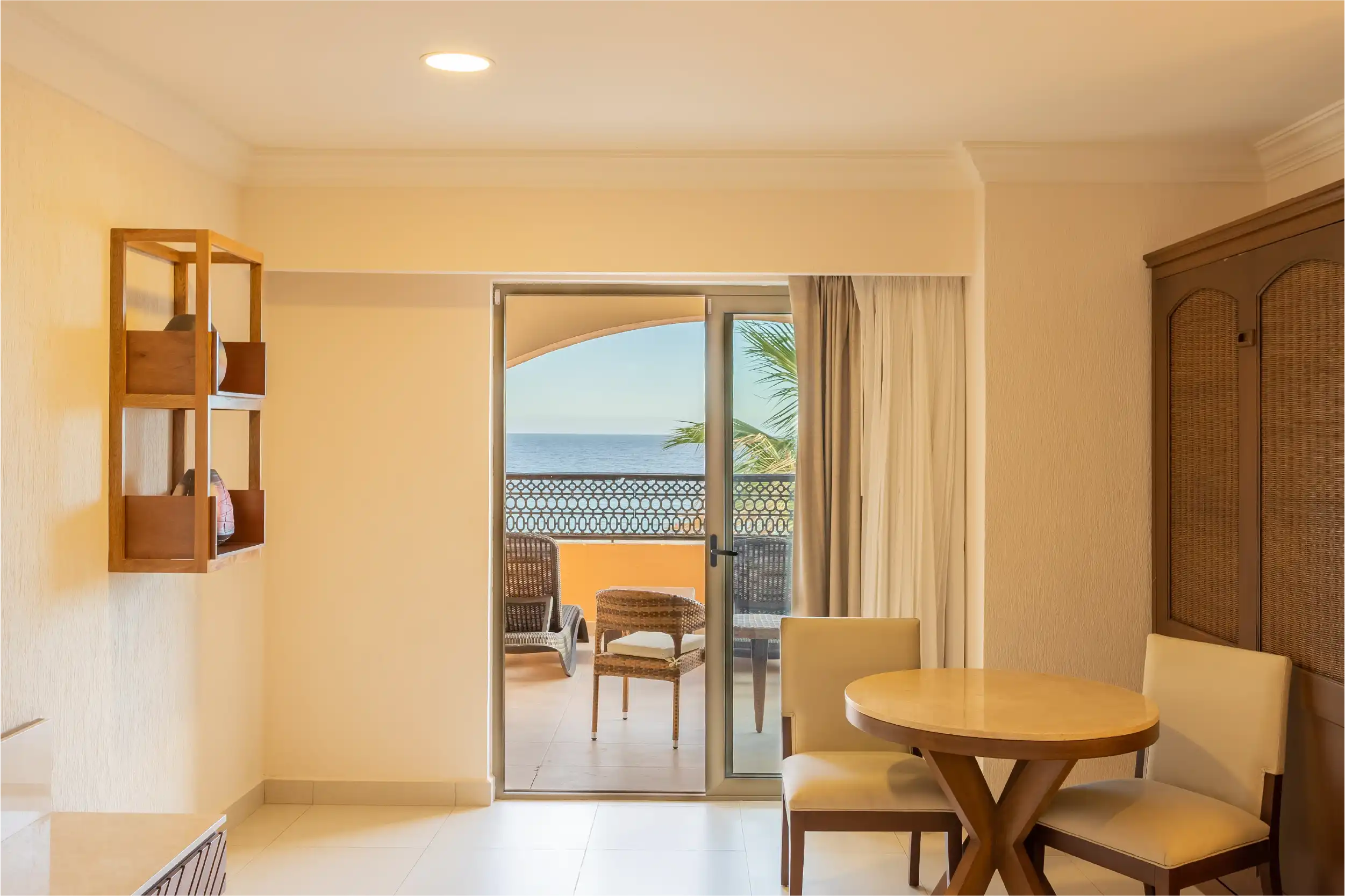 Habitación de lujo con vista a la laguna