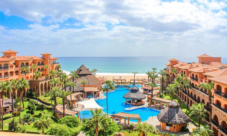 all-inclusive-family-hotel-in-los-cabos-room-deluxe-total-ocean-view